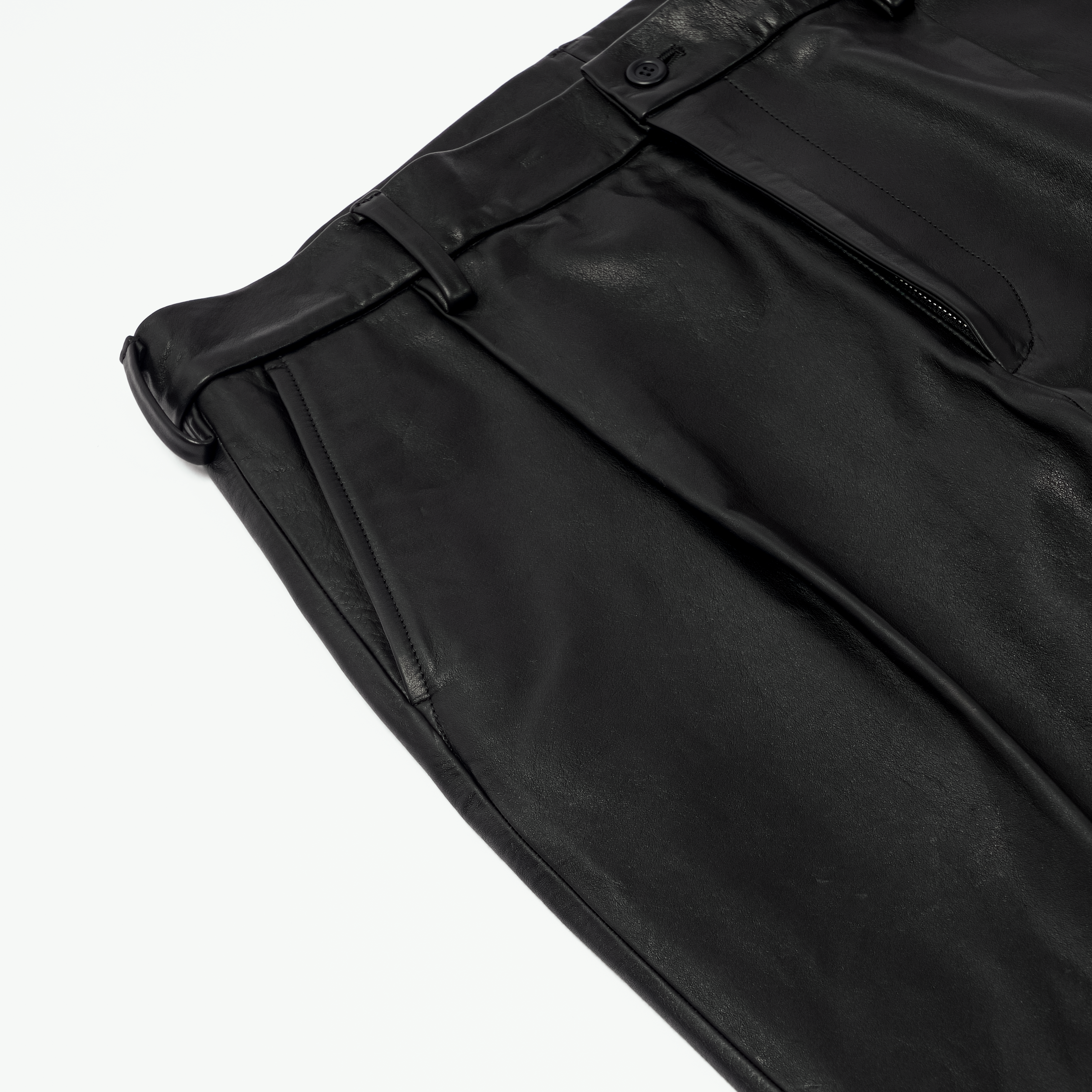 One Tuck Tapered Trousers Brown
